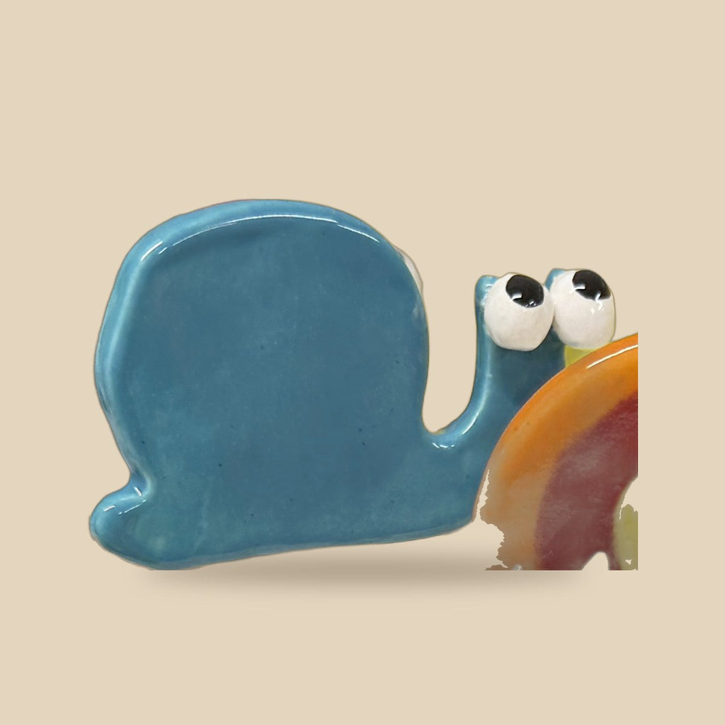 critter snail